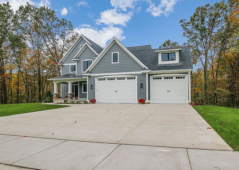 1st image of 8021 Ella Terrace Ct NE