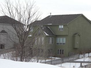 18334 Tyler St, Omaha, NE 68135