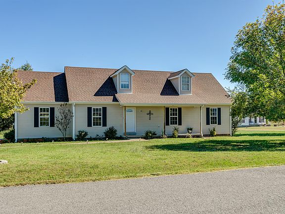 4th image of 9927 Gray Fox Dr