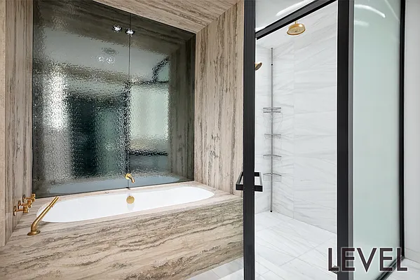 Rented by Level Group | media 20