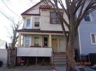 57 Gordon St, Staten Island, NY 10304
