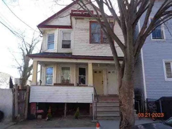 57 Gordon St, Staten Island, NY 10304