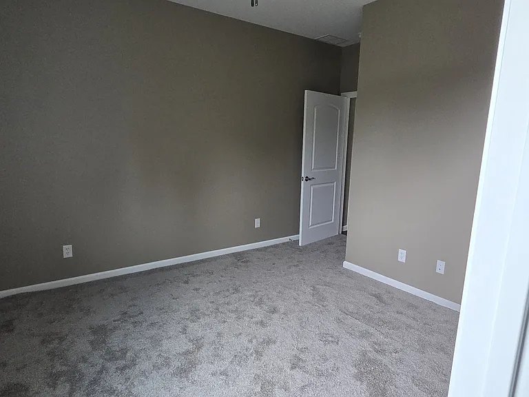 1208 Jennings Rd — Photo 17
