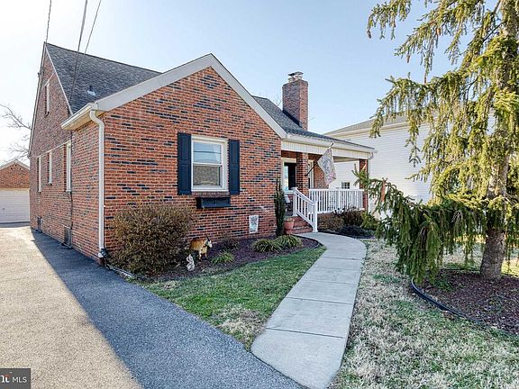 2nd image of 1911 Sunberry Rd