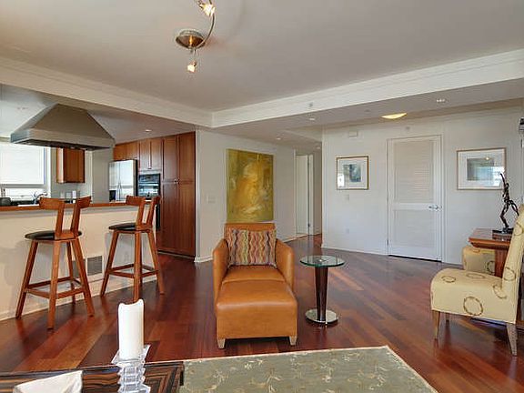 4th image of 400 Beale St APT 514