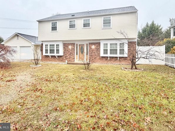 4001 Middle Ridge Dr