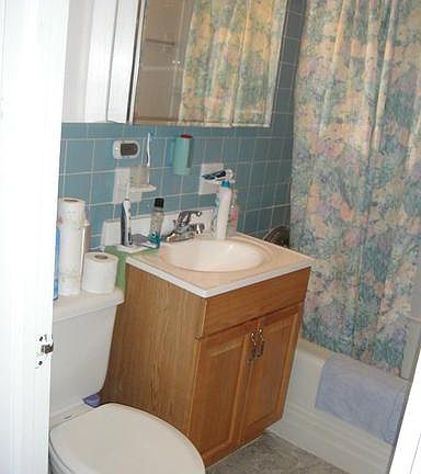 4th image of 3135 Headrow Ln