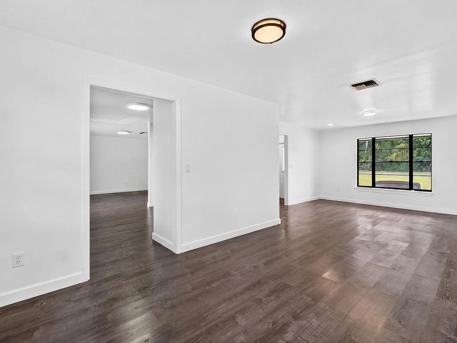 3 bed, 2.0 bath, 1770 sqft, $3,750 — Photo 3
