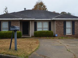 2513 Lacey Oak Ct, Columbus, GA 31907