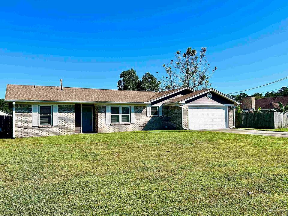1st image of 668 Green Pine Dr