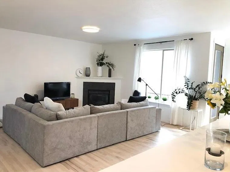 4 bed, 2.5 bath, 2172 sqft, $3,495 — Photo 4
