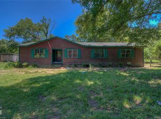 9081 Lindsey Rd, Mooringsport, LA 71060