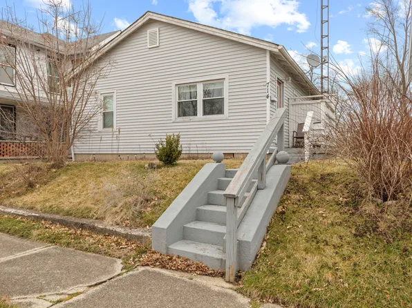 714 N Oliver St, Rushville, IN 46173