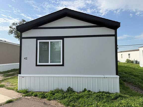 2nd image of 700 E 6th St Lot 42