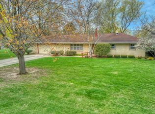 12574 Tanager Trl, Roscoe, IL 61073