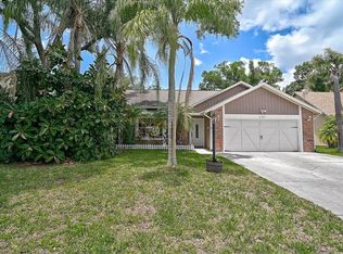 5737 Forester Lake Dr, Sarasota, FL 34243