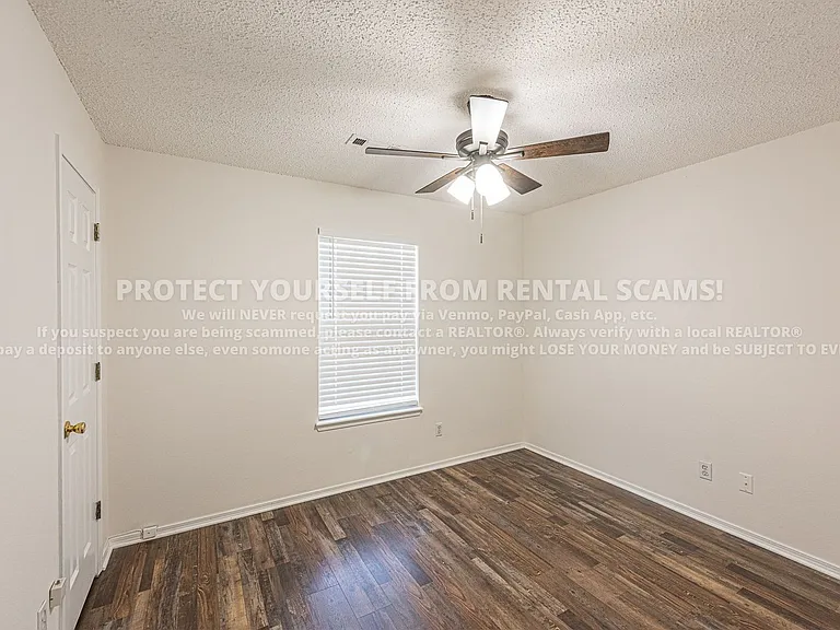 3161 W Oakfield St — Photo 10
