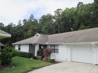 1748 Atrium Dr, Sun City Center, FL 33573