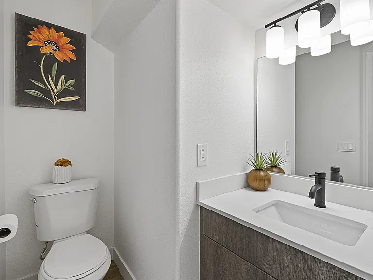 The Townhomes at Horizon Ridge, Henderson, NV, Bathroom