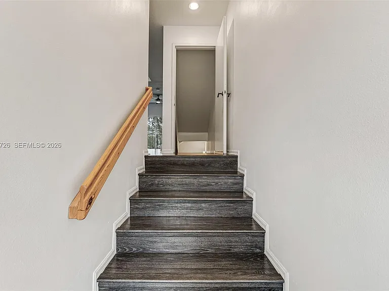 8900 NE 8th Ave #1107 — Photo 5