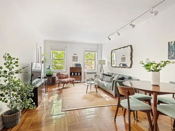 601 E 19th St APT 3F, Brooklyn, NY 11226