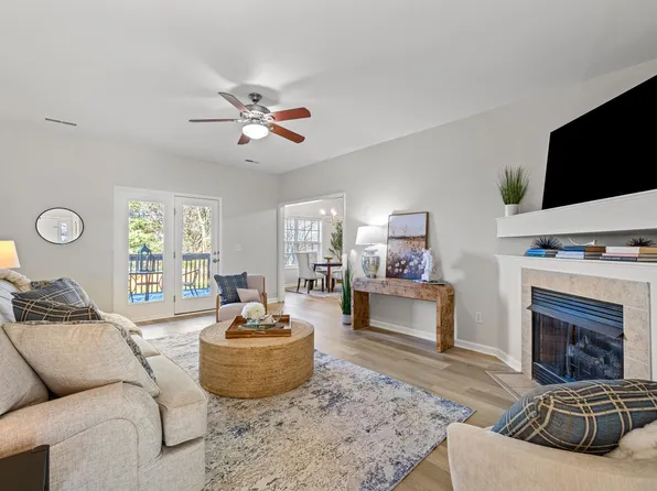 2993 Town Branch Rd, Lexington, KY 40511