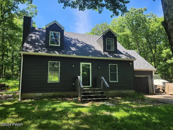 115 Laurel Dr, Canadensis, PA 18328