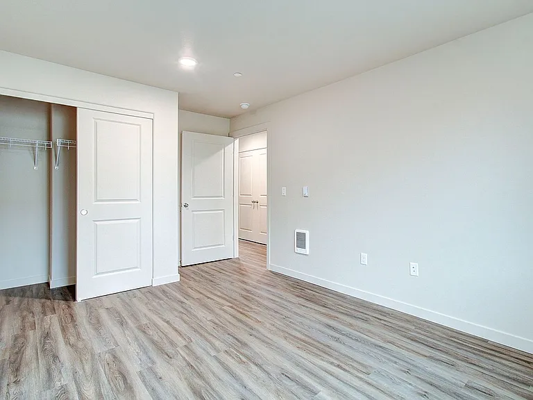 404 NE 117th Ave #102 — Photo 7