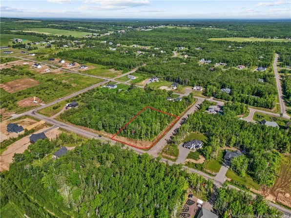 12 Langton Ln #21, Moncton, NB E1H 0H7