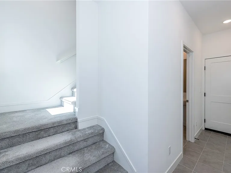 2317 W Broadway #46 — Photo 32