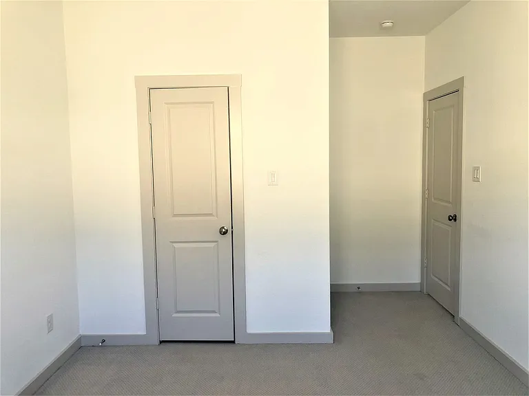 422 Bonfield Dr — Photo 18