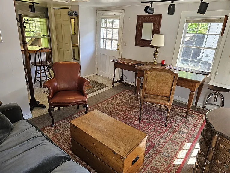 32 Cannon Rd #B — Photo 4