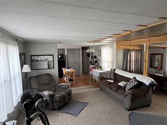 2nd image of 428 Meadows Dr