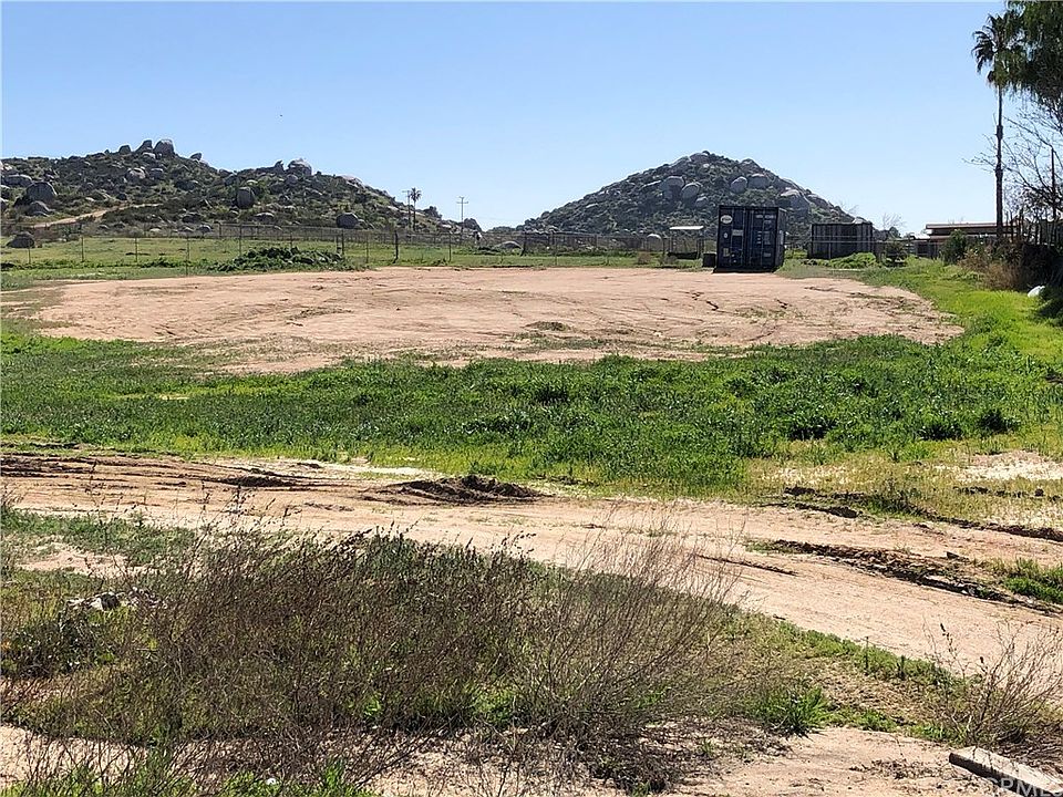 1st image of 29065 Nuevo Valley Dr