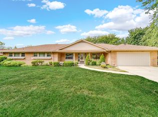 2224 Parkside Dr, Park Ridge, IL 60068