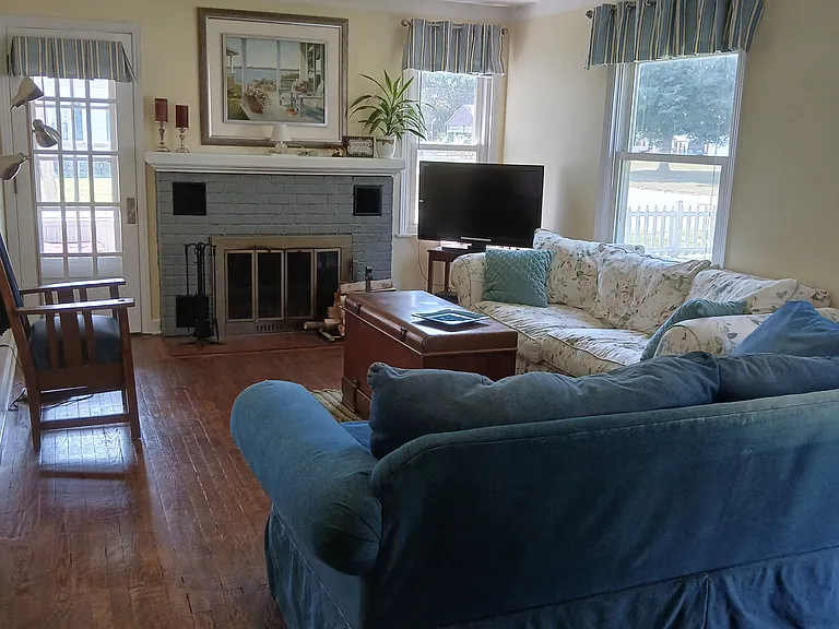 501 Wilbor Ave — Photo 12