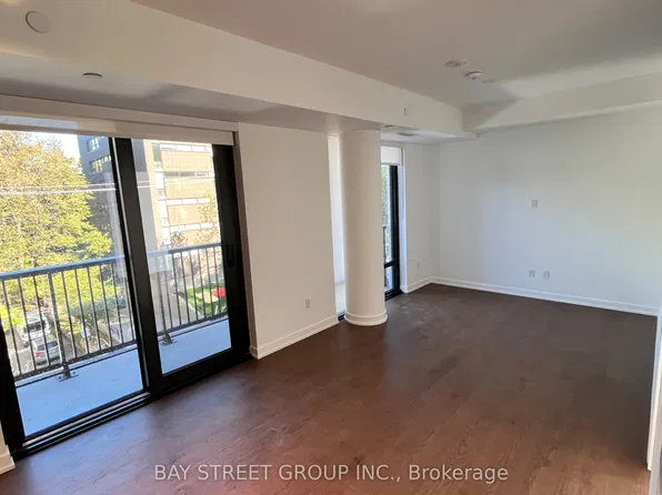91 Montclair Ave, Toronto, ON