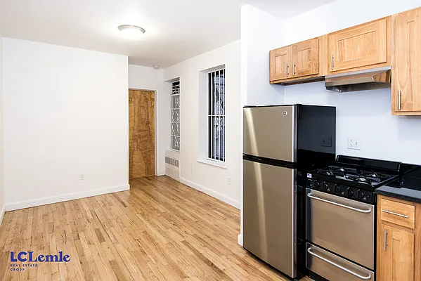 Rented by LC Lemle Real Estate Group | media 15