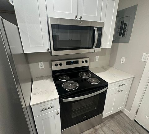 3rd image of 719 S Missouri St