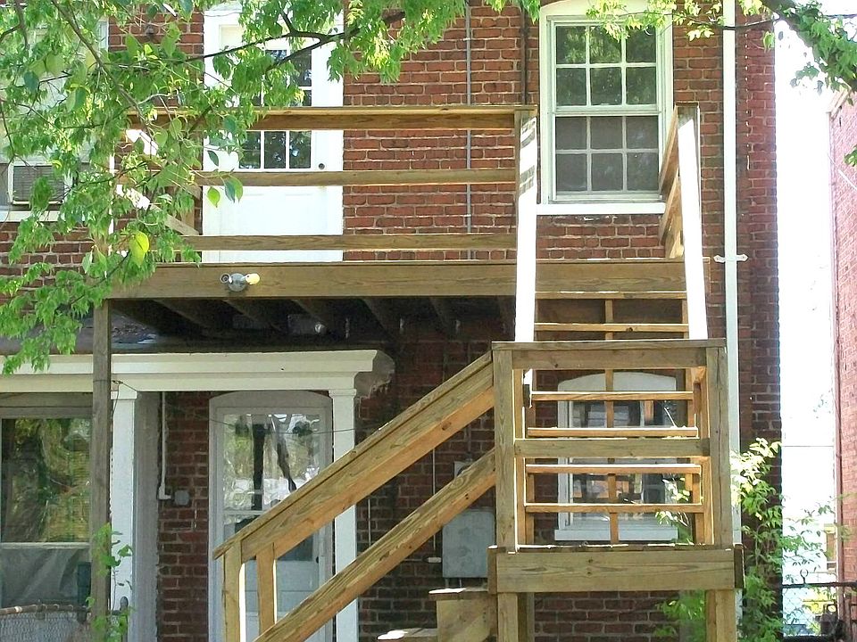 2nd image of 1210 Wallace St