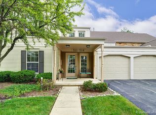 512 Dunham Pl, Saint Charles, IL 60174