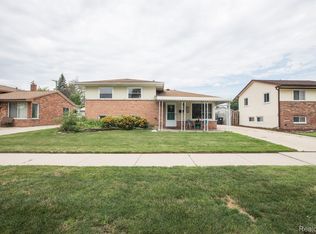 8253 Carrousel Blvd, Westland, MI 48185