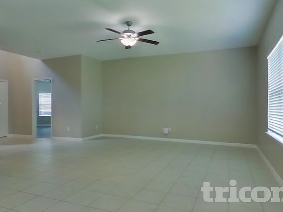3rd image of 421 Palomino Stand Dr