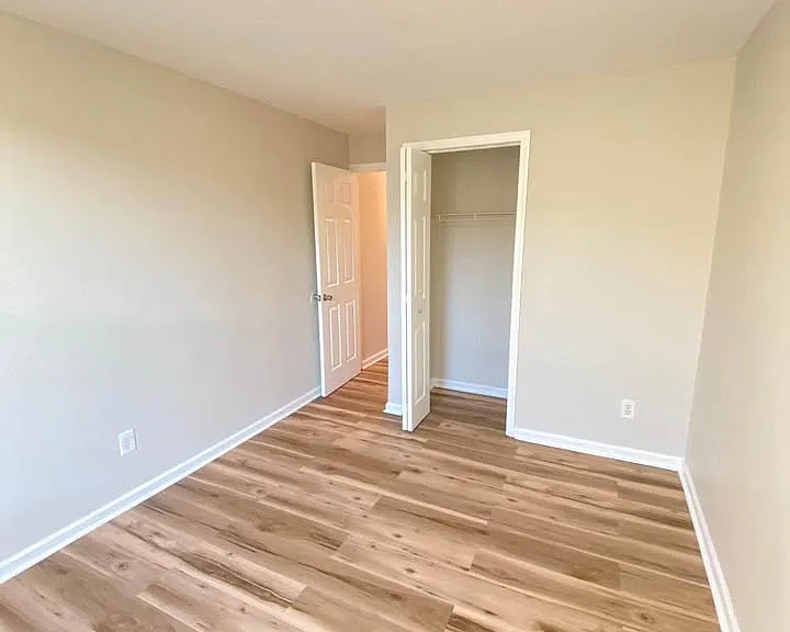 2538 E Fayette St — Photo 6