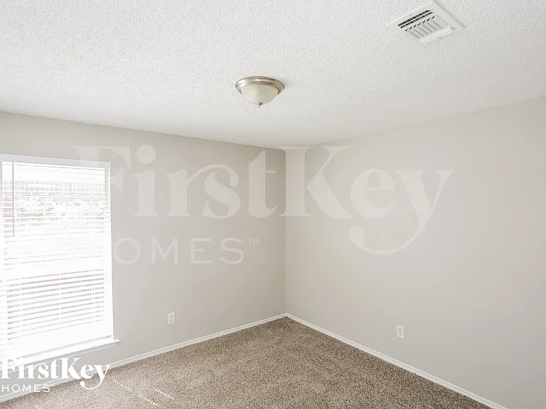 2505 Hidden Springs Dr — Photo 11