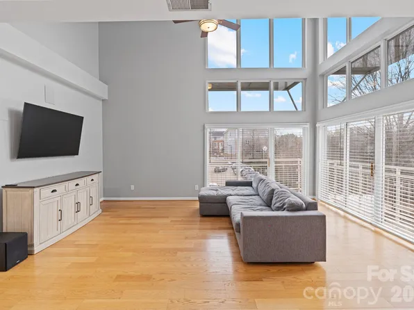 3623 Warp St, Charlotte, NC 28205