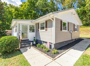 158 Outer Dr, Oak Ridge, TN 37830