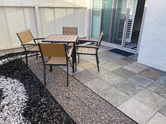 4313 Loma Riviera Ct — Photo 35