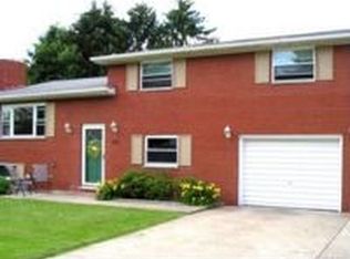 224 Greenbrier Ave, Williamstown, WV 26187