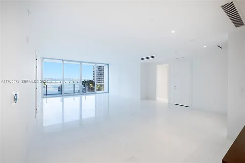 300 Biscayne Boulevard Way Photo 1 300 Biscayne Boulevard Way Photo 1